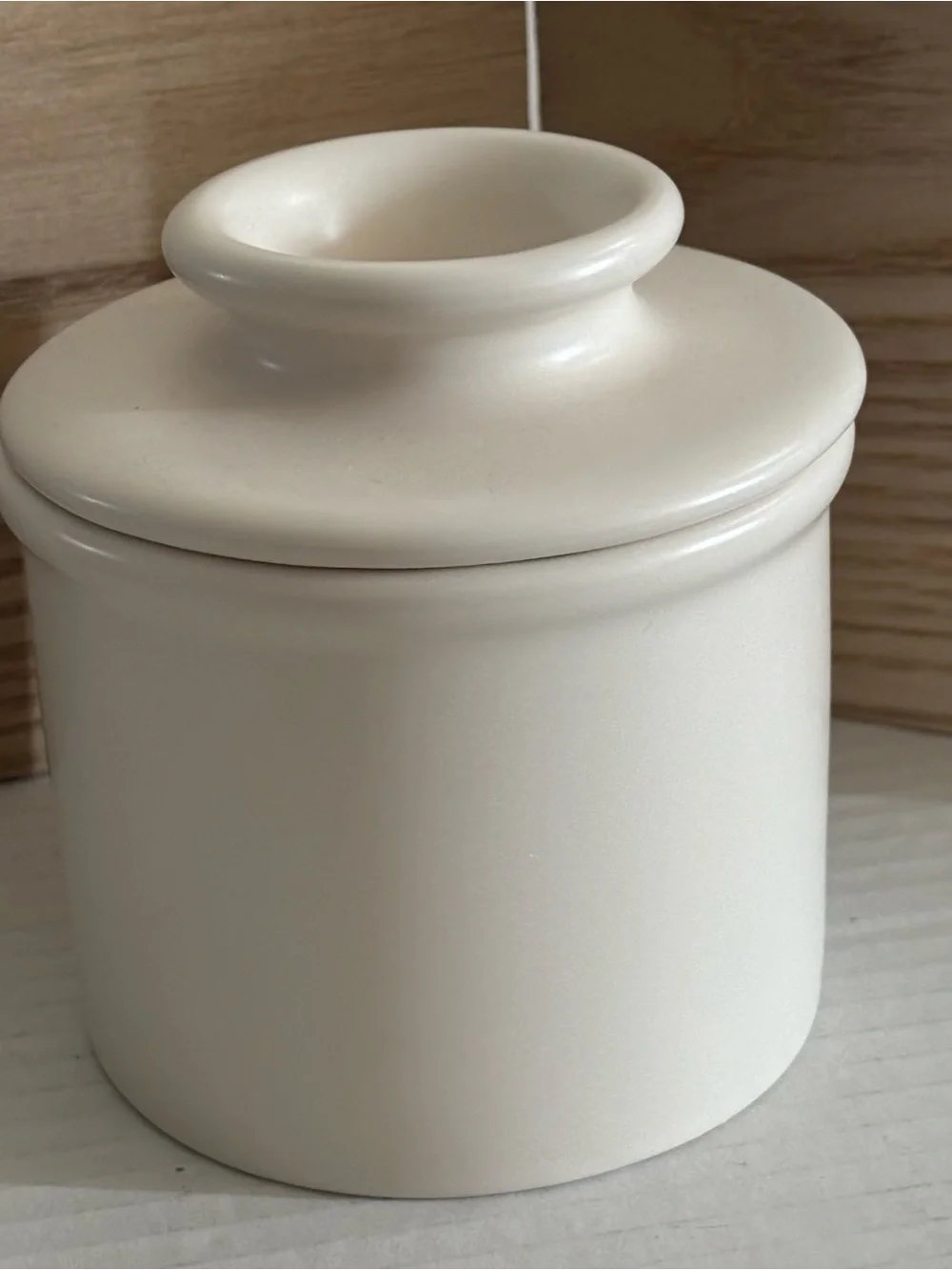 Classic White by Butter Bell Crock New w/no box